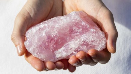 pink quartz meaning