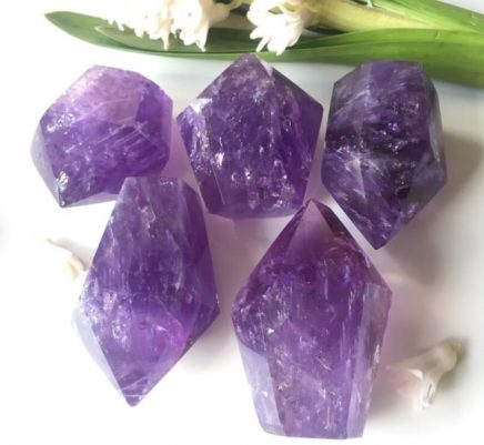 What crystals help with focus and motivation?